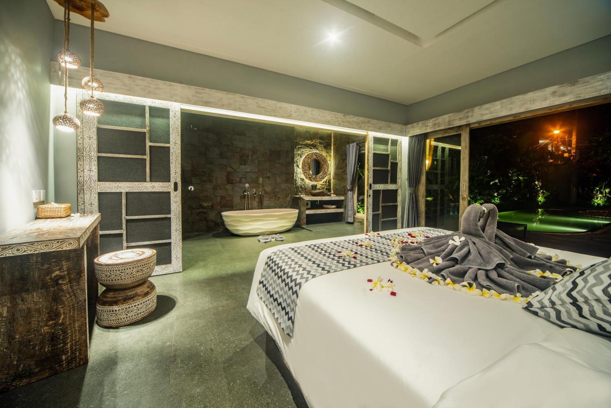 Luxury-sang Villa- Sanur (Bali)